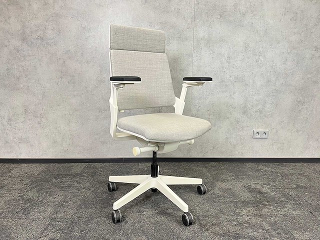 Interstuhl movyis3 - ergonomische bureaustoel - afbeelding 1 van  1