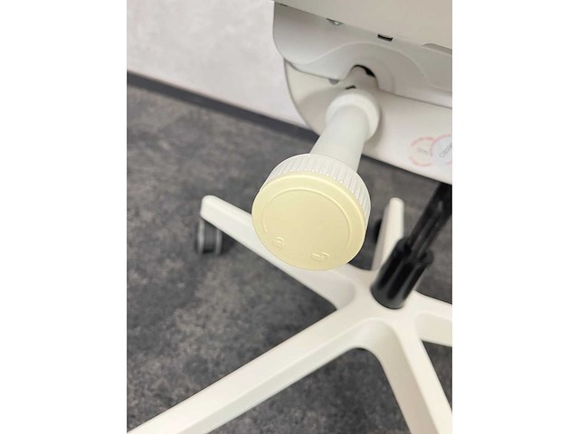 Interstuhl movyis3 - ergonomische bureaustoel - afbeelding 2 van  4