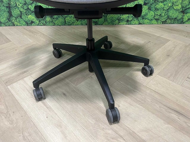 Interstuhl movyis3 - ergonomische bureaustoel - afbeelding 4 van  11