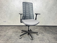 Interstuhl pureis3 - ergonomische bureaustoel - afbeelding 1 van  11