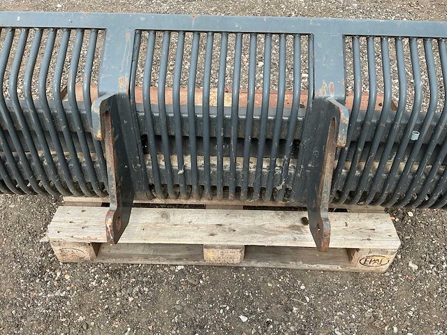 Intertech riekbak 1600mm met inlegvel voorzetapparatuur - afbeelding 3 van  12