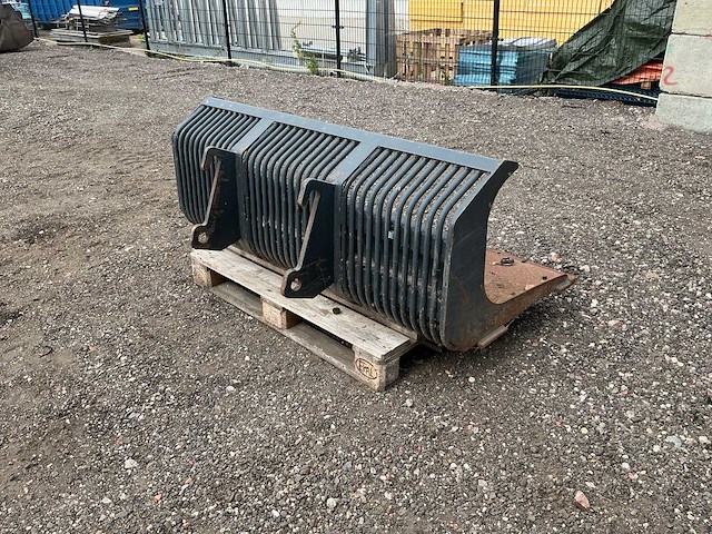 Intertech riekbak 1600mm met inlegvel voorzetapparatuur - afbeelding 8 van  12