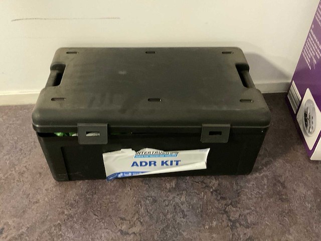 Intertruck adr kit - afbeelding 1 van  1
