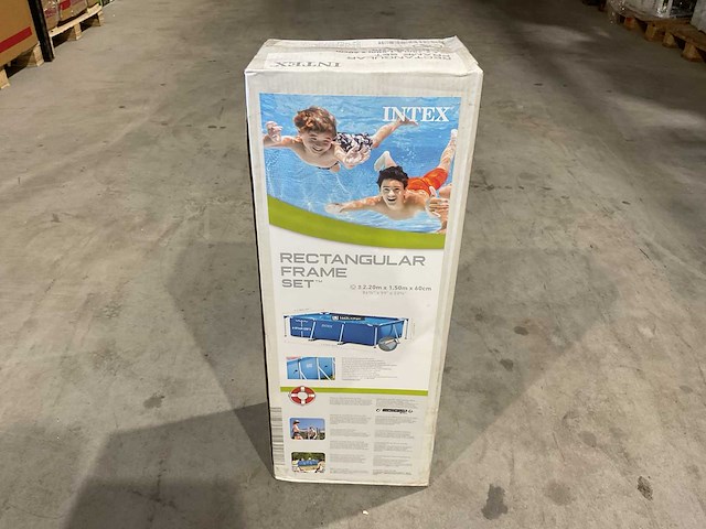 Intex 28270np 2,2m opzetzwembad - afbeelding 2 van  3