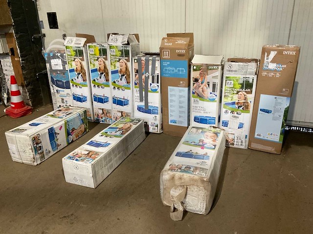 Intex opzetzwembad (12x) - afbeelding 1 van  13