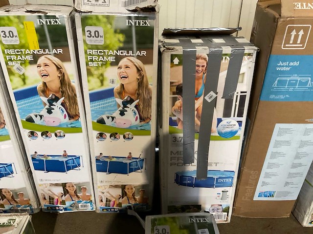 Intex opzetzwembad (12x) - afbeelding 10 van  13