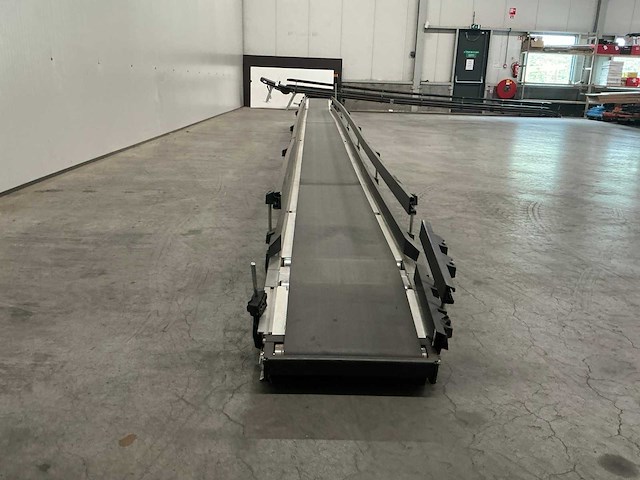 Inther transportband+verstelbare zijgeleiding - afbeelding 2 van  9