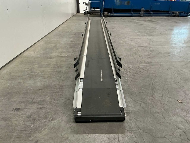 Inther transportband+verstelbare zijgeleiding - afbeelding 1 van  2