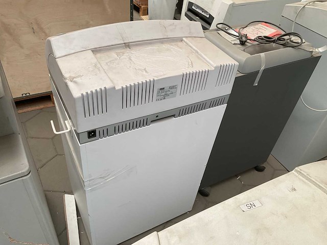 Intimus datastroyer 502sf papiershredder - afbeelding 3 van  3