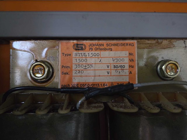 Intop - 1981 - cp - polijstfreesmachine - afbeelding 28 van  52
