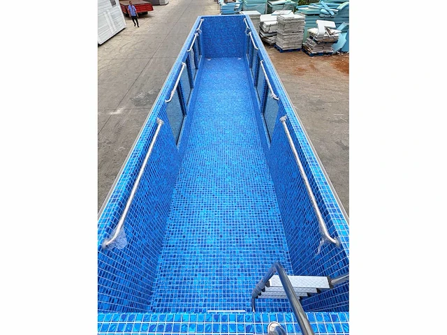 Intorelax 12 m (40 ft) container zwembad met ramen - afbeelding 8 van  13