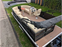 Intorelax boats 5,8x2,3 m 8/12 persoons boot consoleboot / pontonboot - afbeelding 3 van  97