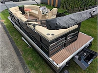 Intorelax boats 5,8x2,3 m 8/12 persoons boot consoleboot / pontonboot - afbeelding 91 van  103