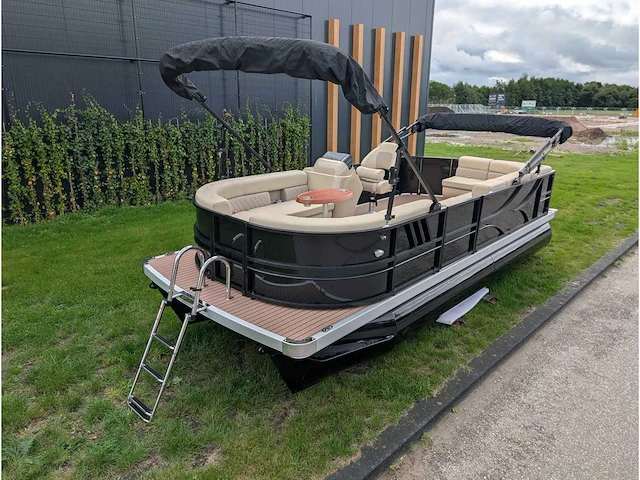 Intorelax boats 5,8x2,3 m 8/12 persoons boot consoleboot / pontonboot - afbeelding 95 van  103