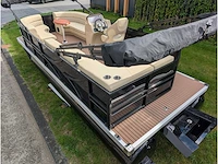 Intorelax boats 5,8x2,3 m 8/12 persoons boot consoleboot / pontonboot - afbeelding 43 van  83