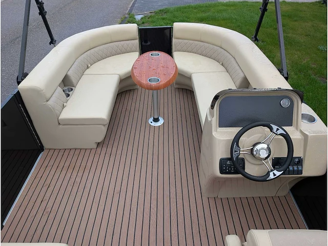 Intorelax boats 5,8x2,3 m 8/12 persoons boot consoleboot / pontonboot - afbeelding 76 van  83