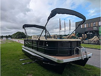 Intorelax boats 5,8x2,3 m 8/12 persoons boot consoleboot / pontonboot - afbeelding 33 van  82