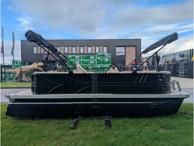 Intorelax boats 5,8x2,3 m 8/12 persoons boot consoleboot / pontonboot - afbeelding 35 van  82