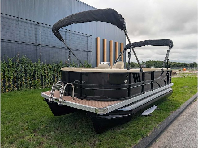 Intorelax boats 5,8x2,3 m 8/12 persoons boot consoleboot / pontonboot - afbeelding 37 van  82