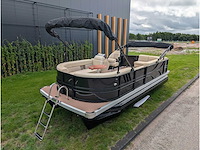Intorelax boats 5,8x2,3 m 8/12 persoons boot consoleboot / pontonboot - afbeelding 34 van  82