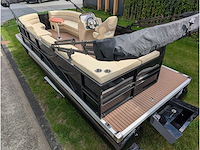 Intorelax boats 5,8x2,3 m 8/12 persoons boot consoleboot / pontonboot - afbeelding 66 van  82