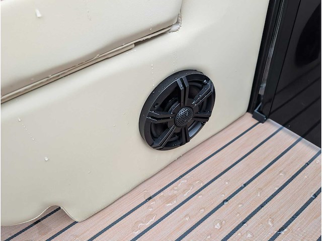 Intorelax boats 5,8x2,3 m 8/12 persoons boot consoleboot / pontonboot - afbeelding 44 van  64