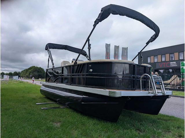Intorelax boats 5,8x2,3 m 8/12 persoons boot consoleboot / pontonboot - afbeelding 45 van  95
