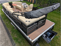 Intorelax boats 5,8x2,3 m 8/12 persoons boot consoleboot / pontonboot - afbeelding 83 van  95