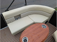 Intorelax boats 5,8x2,3 m 8/12 persoons boot consoleboot / pontonboot - afbeelding 22 van  95