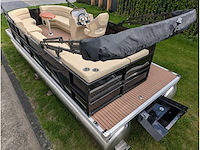 Intorelax boats 5,8x2,3 m 8/12 persoons boot consoleboot / pontonboot - afbeelding 18 van  107