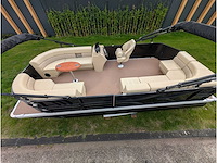 Intorelax boats 5,8x2,3 m 8/12 persoons boot consoleboot / pontonboot - afbeelding 93 van  107