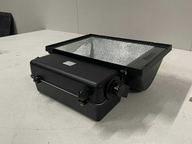 Intra lighting 7300 hpi 250w e40 schijnwerper (5x) “ongebruikt” - afbeelding 2 van  5