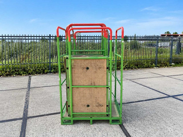 Intra-pool - palletkooi (4x) - afbeelding 1 van  12