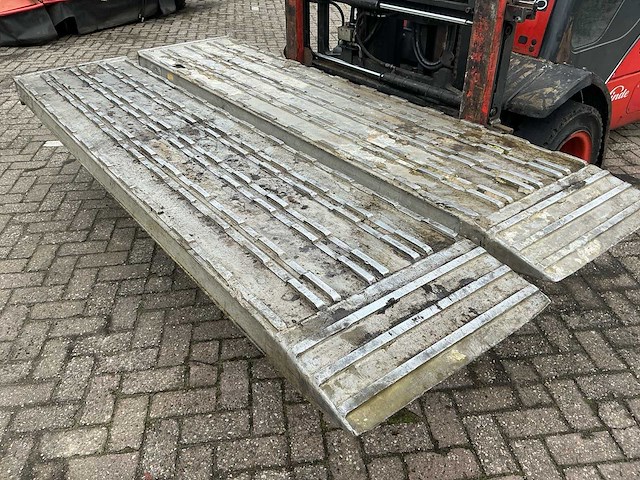 Intracon rijplaten 2 stuks aanhangwagen onderdelen en accessoires - afbeelding 1 van  9