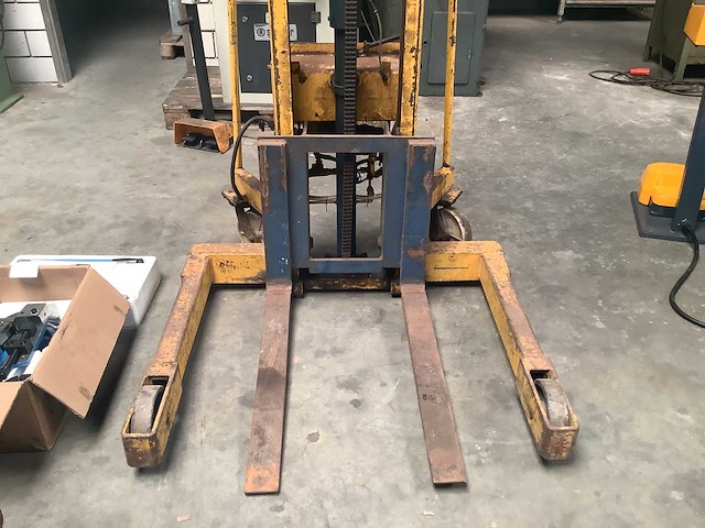 Intramat - pallet stapelaar - afbeelding 3 van  5