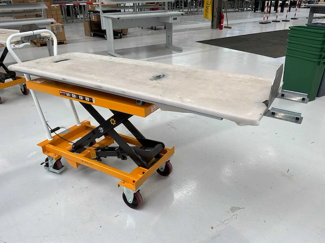 Intramat mobiele heftafel - afbeelding 2 van  3