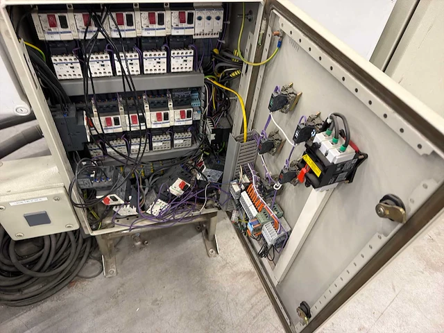 Intrasys - aangedreven rollenbaaninstallatie - afbeelding 7 van  17