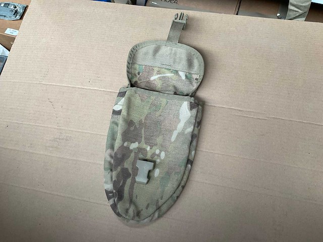 Intrenching tool carrier (92x) - afbeelding 2 van  3