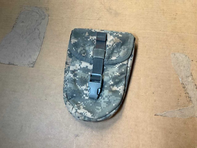 Intrenching tool pouch ucp (5x) - afbeelding 1 van  3