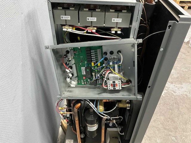 Intuis - hti 14 tri - warmtepomp - afbeelding 3 van  8