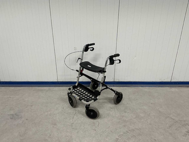 Invacare - rollator - afbeelding 1 van  3