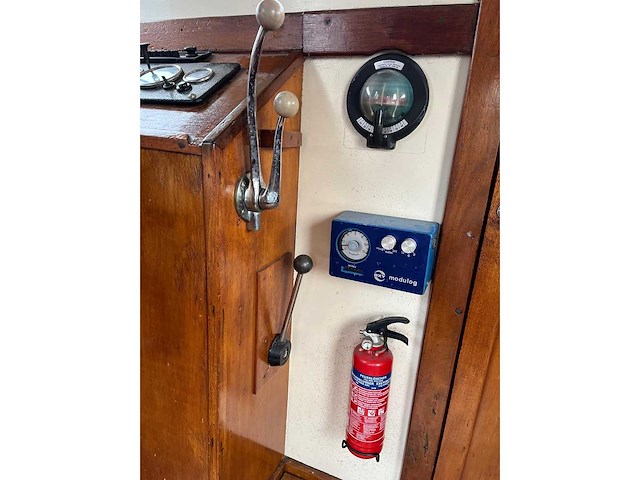 Invader - 2200 - motorjacht - afbeelding 3 van  17