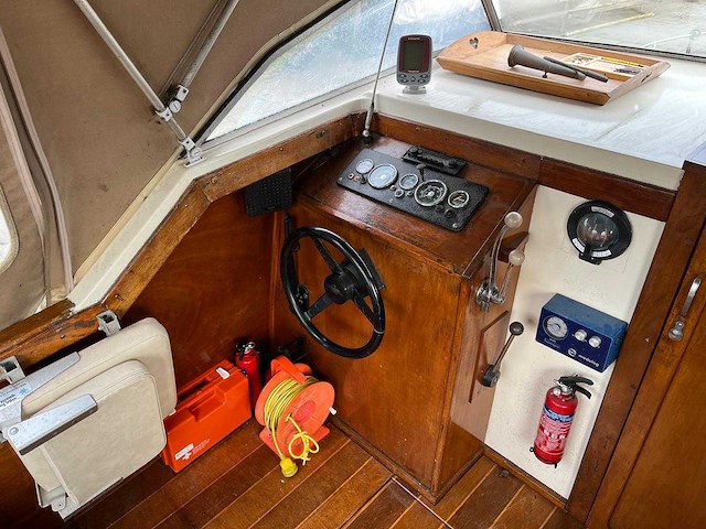 Invader - 2200 - motorjacht - afbeelding 13 van  17