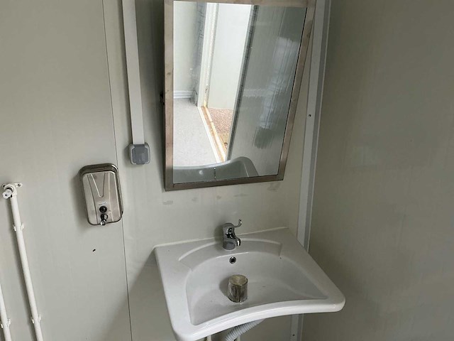 Invalide sanitairunit - afbeelding 4 van  15
