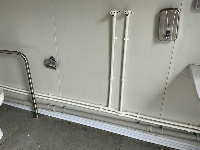 Invalide sanitairunit - afbeelding 10 van  24