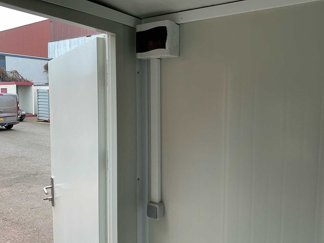 Invalide sanitairunit - afbeelding 15 van  24