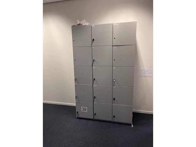 Inventaris examen- en kantoorinrichting - afbeelding 2 van  15