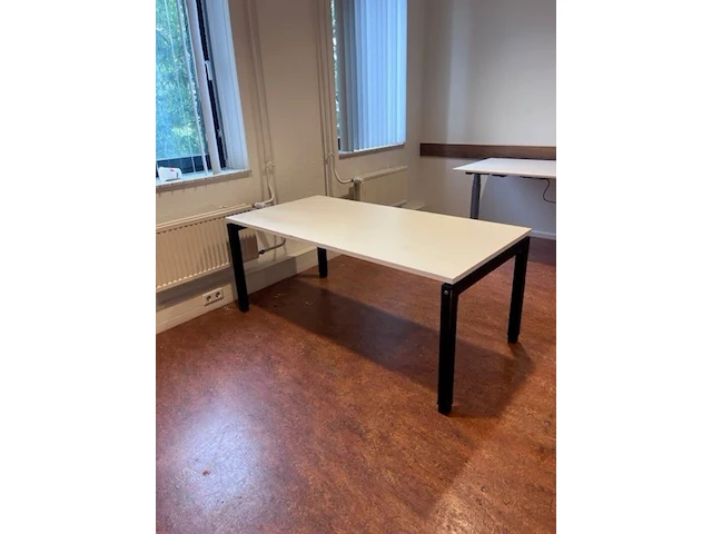Inventaris examen- en kantoorinrichting - afbeelding 7 van  15