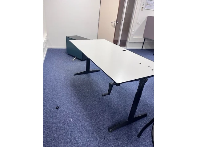 Inventaris examen- en kantoorinrichting - afbeelding 1 van  15