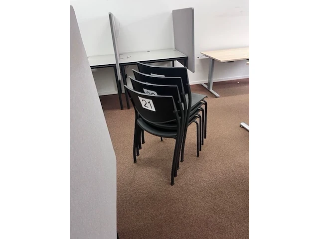 Inventaris examen- en kantoorinrichting - afbeelding 9 van  15